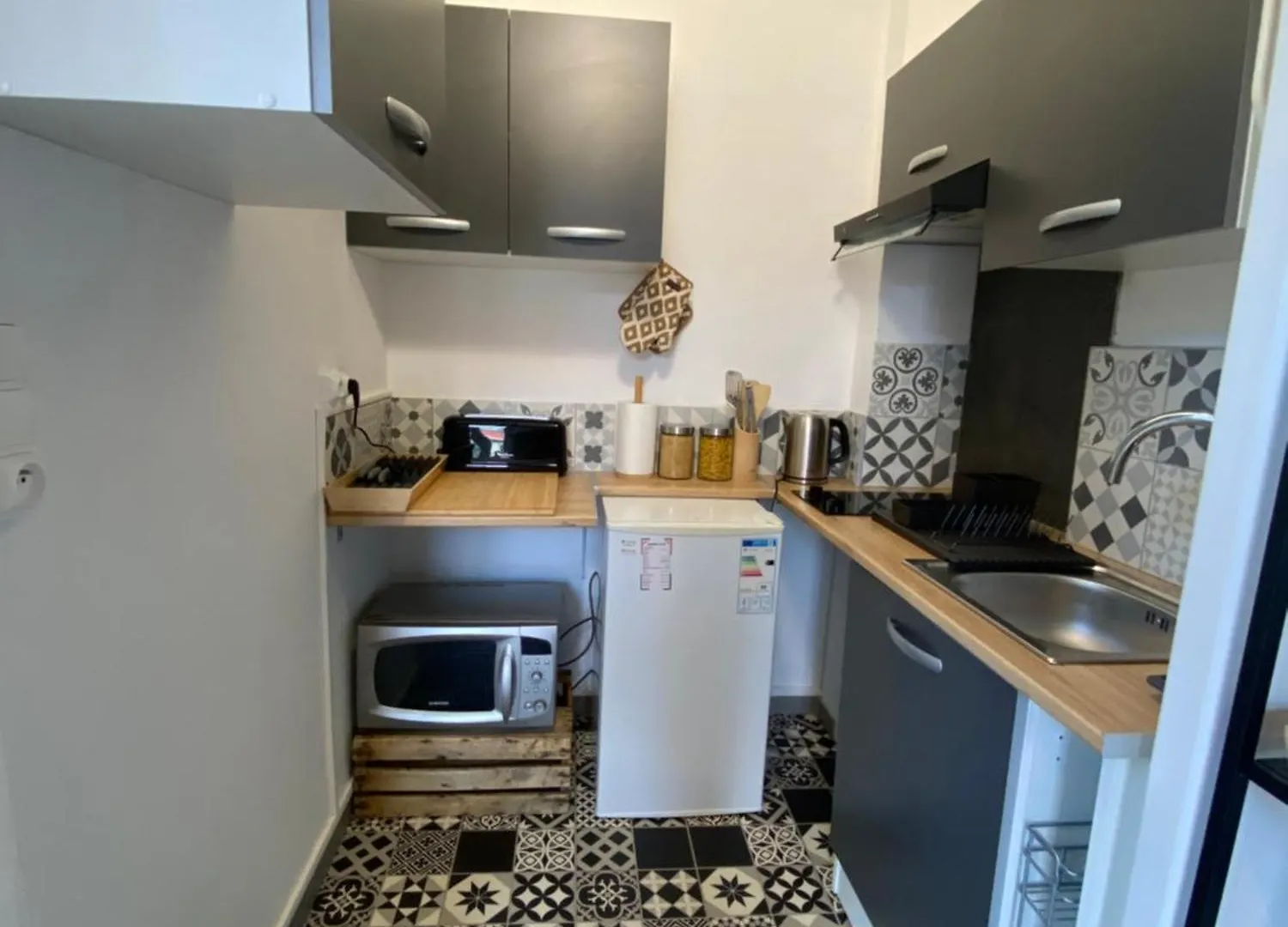 Appartement Lumineux Et Confortable 2 Pieces, Centre Sospel