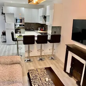 https://gold-europole-gare.hotels-rhonealpes.com